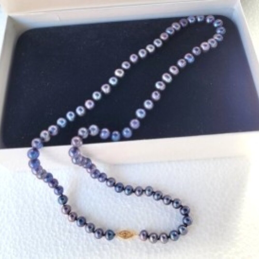 Vintage Iridescent Black Freshwater Pearl Strand | 24" Matinée | 14K Gold Clasp